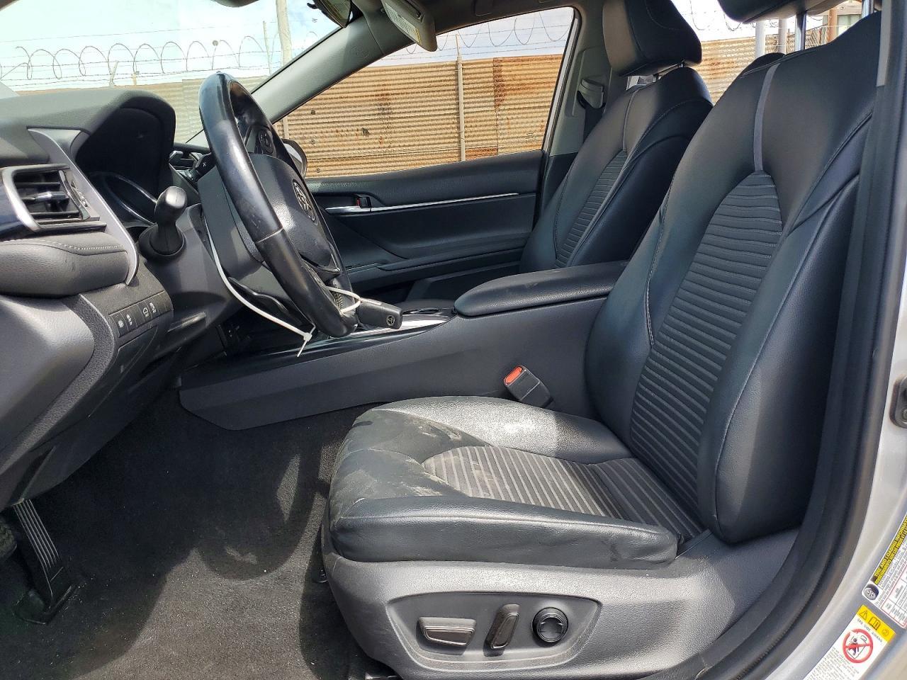 2019 TOYOTA CAMRY
