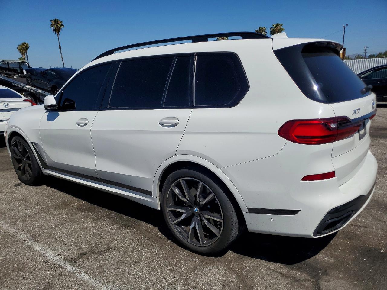 2021 BMW X7