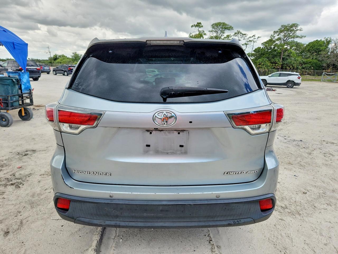 2015 TOYOTA HIGHLANDER