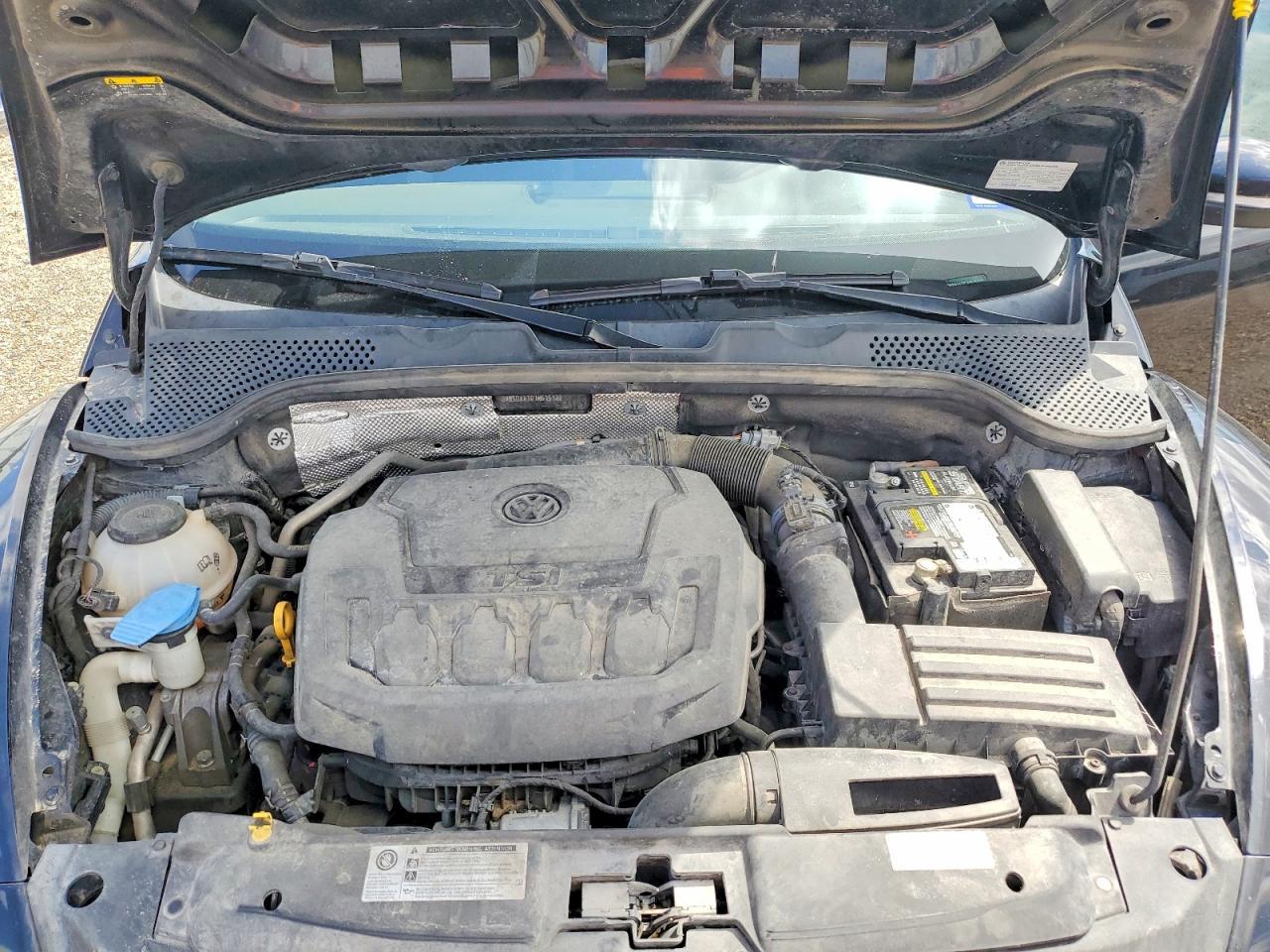 2018 VOLKSWAGEN Beetle