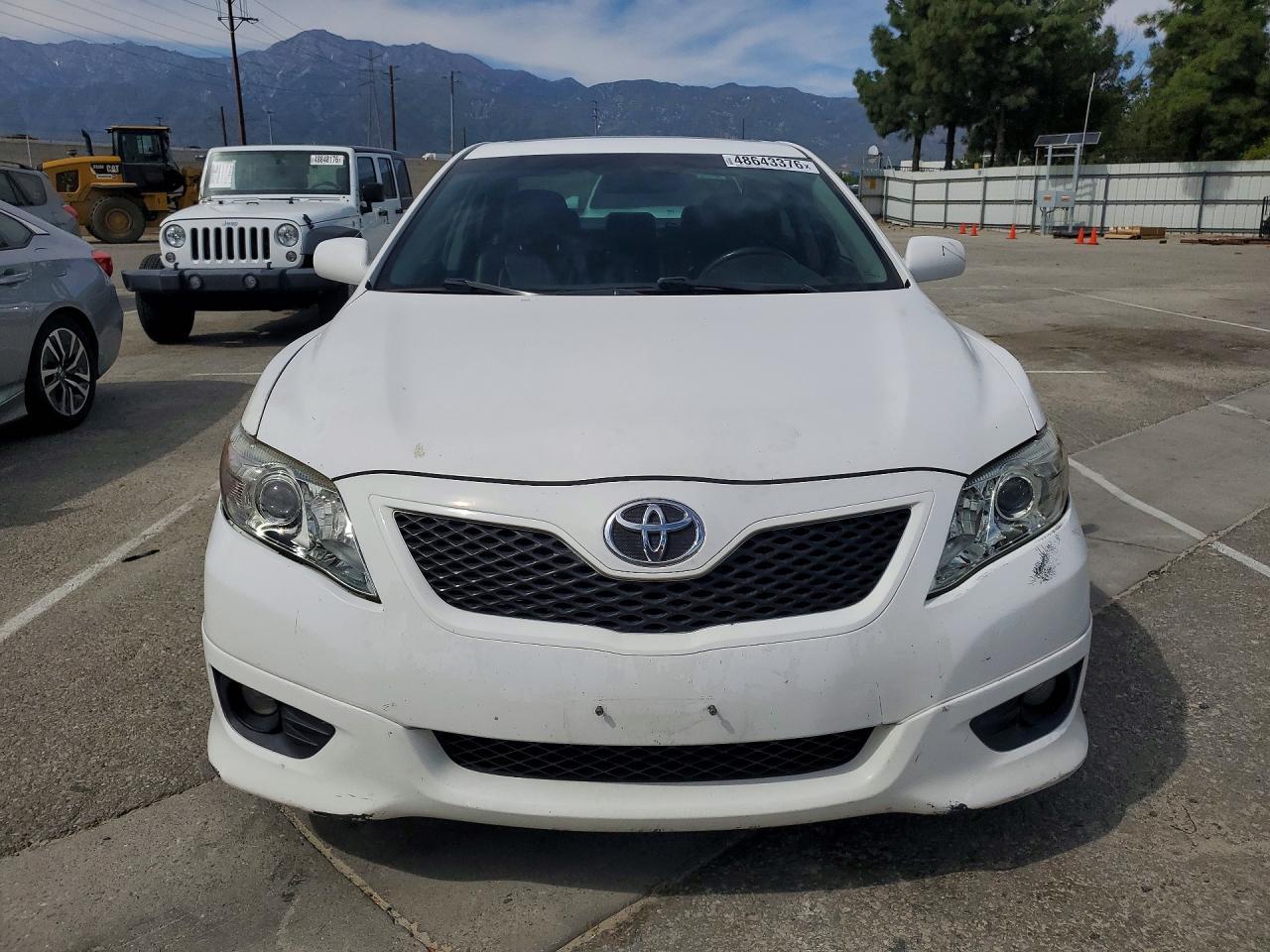 2011 TOYOTA CAMRY
