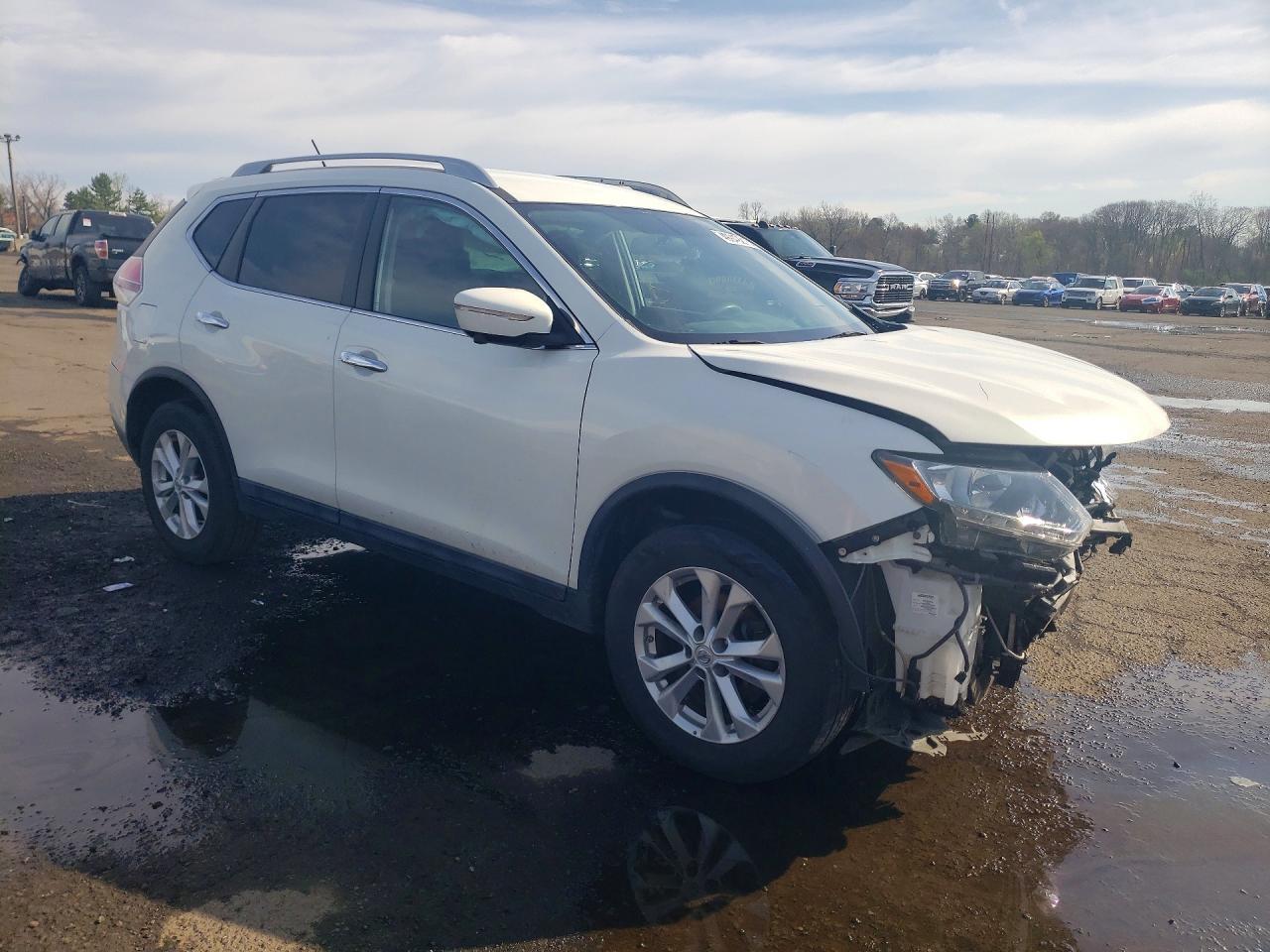 2014 NISSAN ROGUE