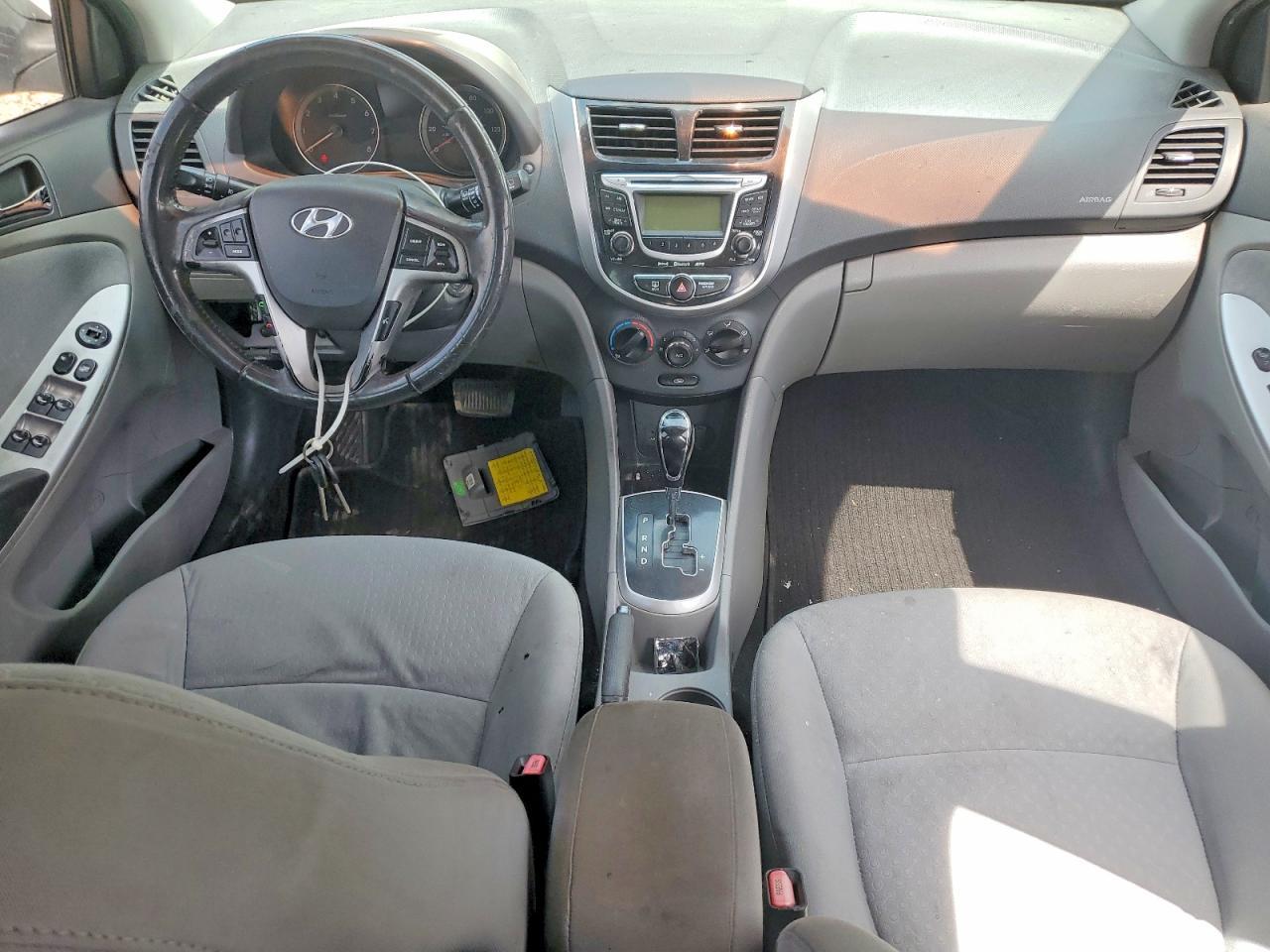 2013 HYUNDAI ACCENT