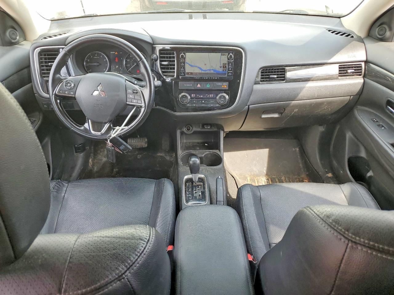 2016 MITSUBISHI outlander
