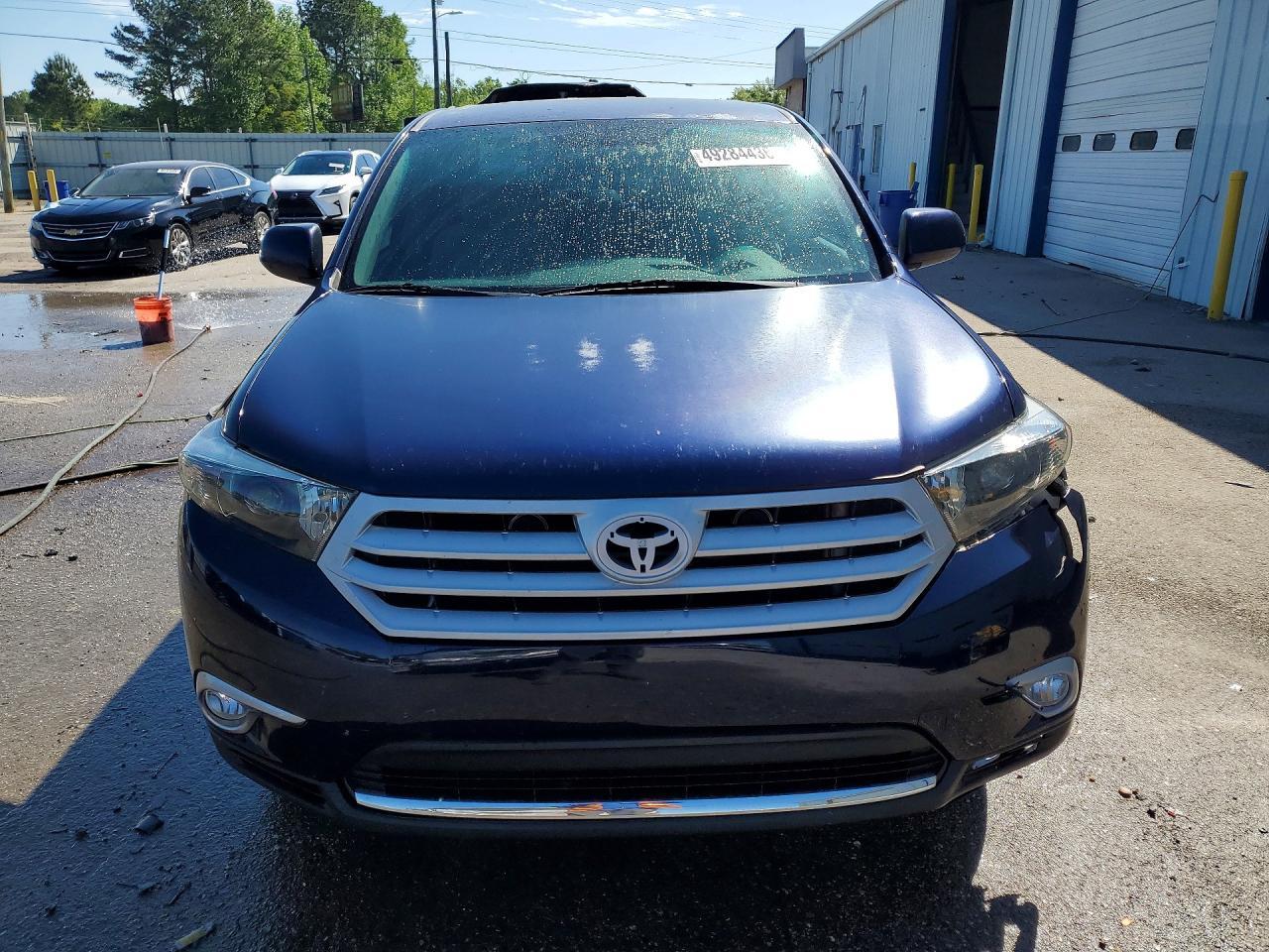 2013 TOYOTA HIGHLANDER