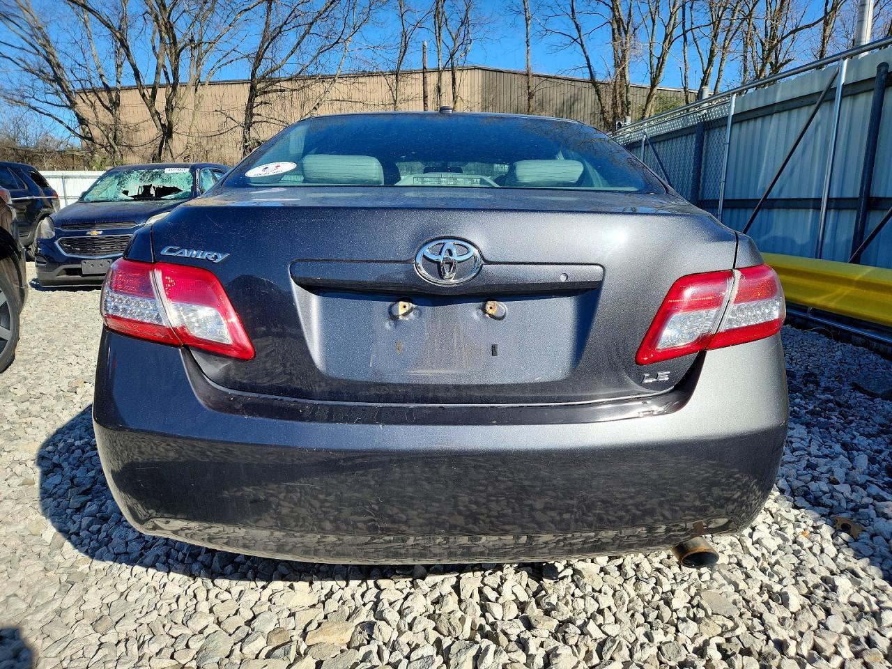 2011 TOYOTA CAMRY