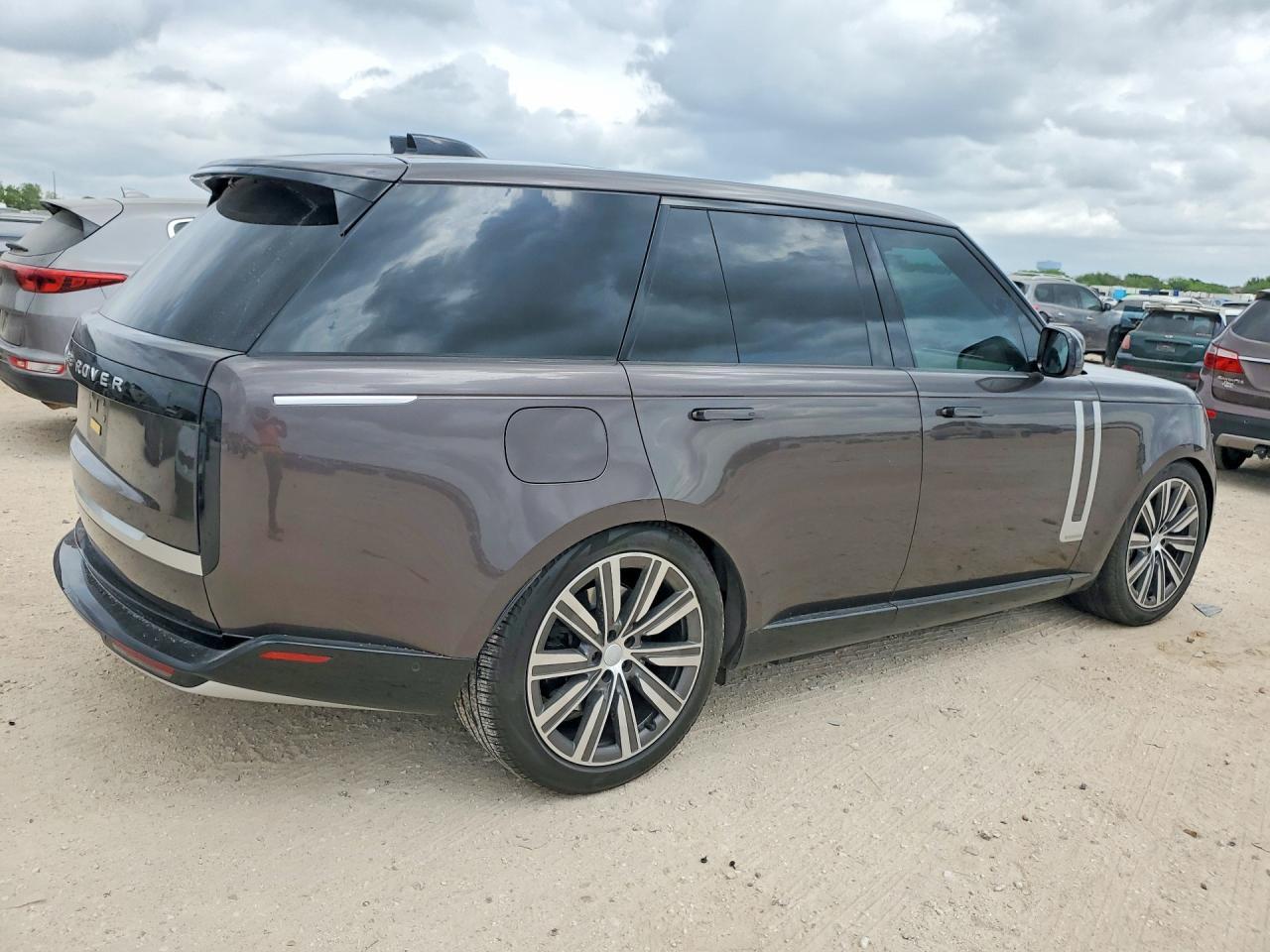2025 LAND ROVER RANGE ROVER