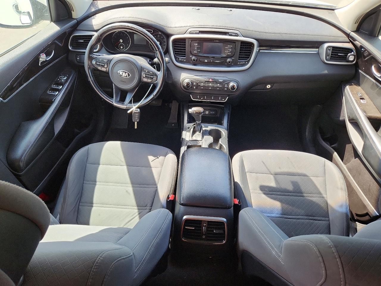 2016 KIA SORENTO