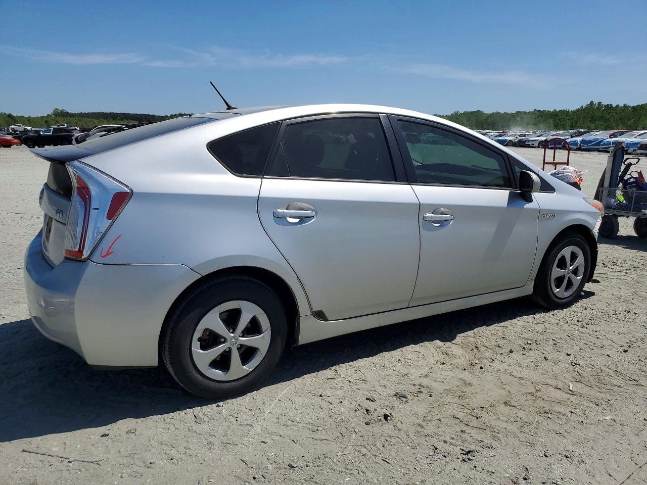 2015 TOYOTA PRIUS
