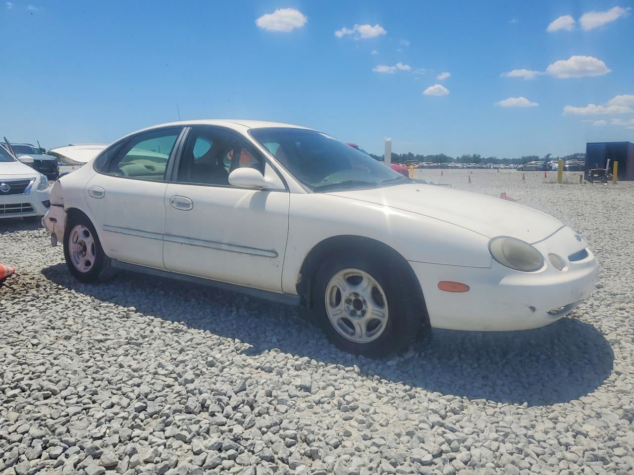 1996 FORD Taurus