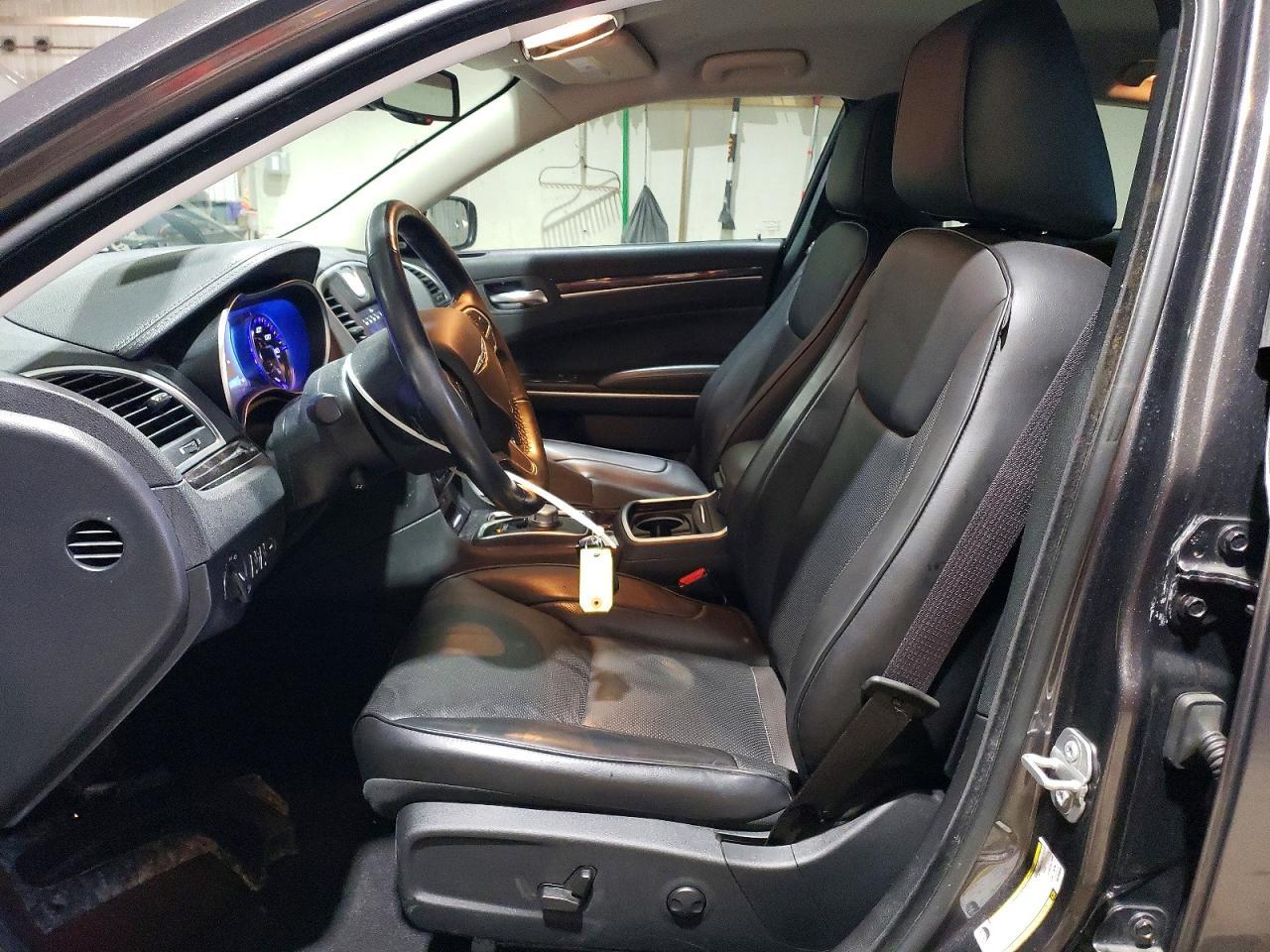 2022 CHRYSLER 300