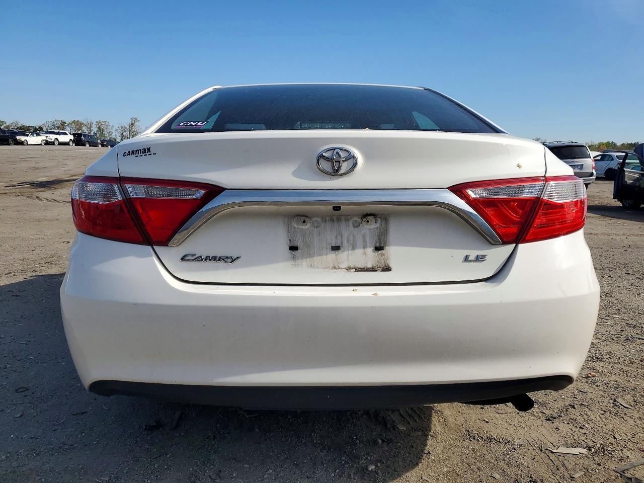 2015 TOYOTA CAMRY