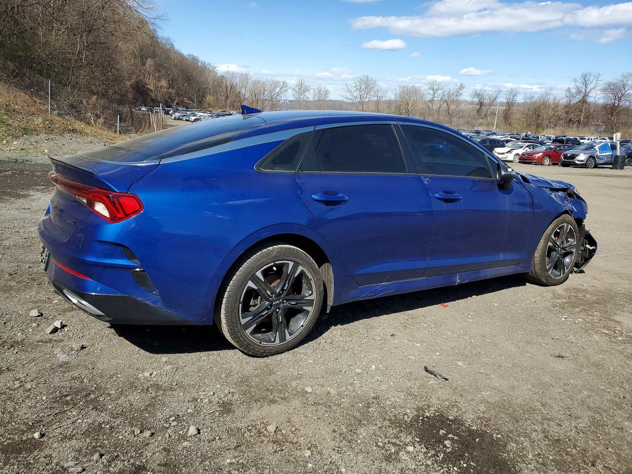 2022 KIA K5