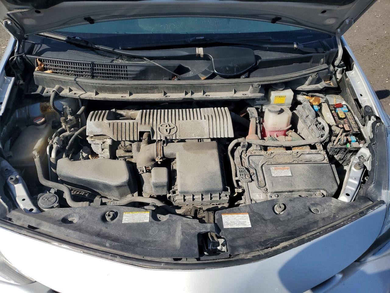 2017 TOYOTA PRIUS V