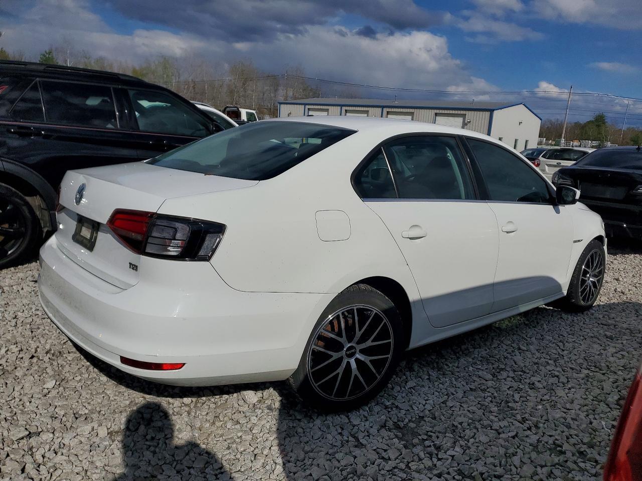 2017 VOLKSWAGEN JETTA