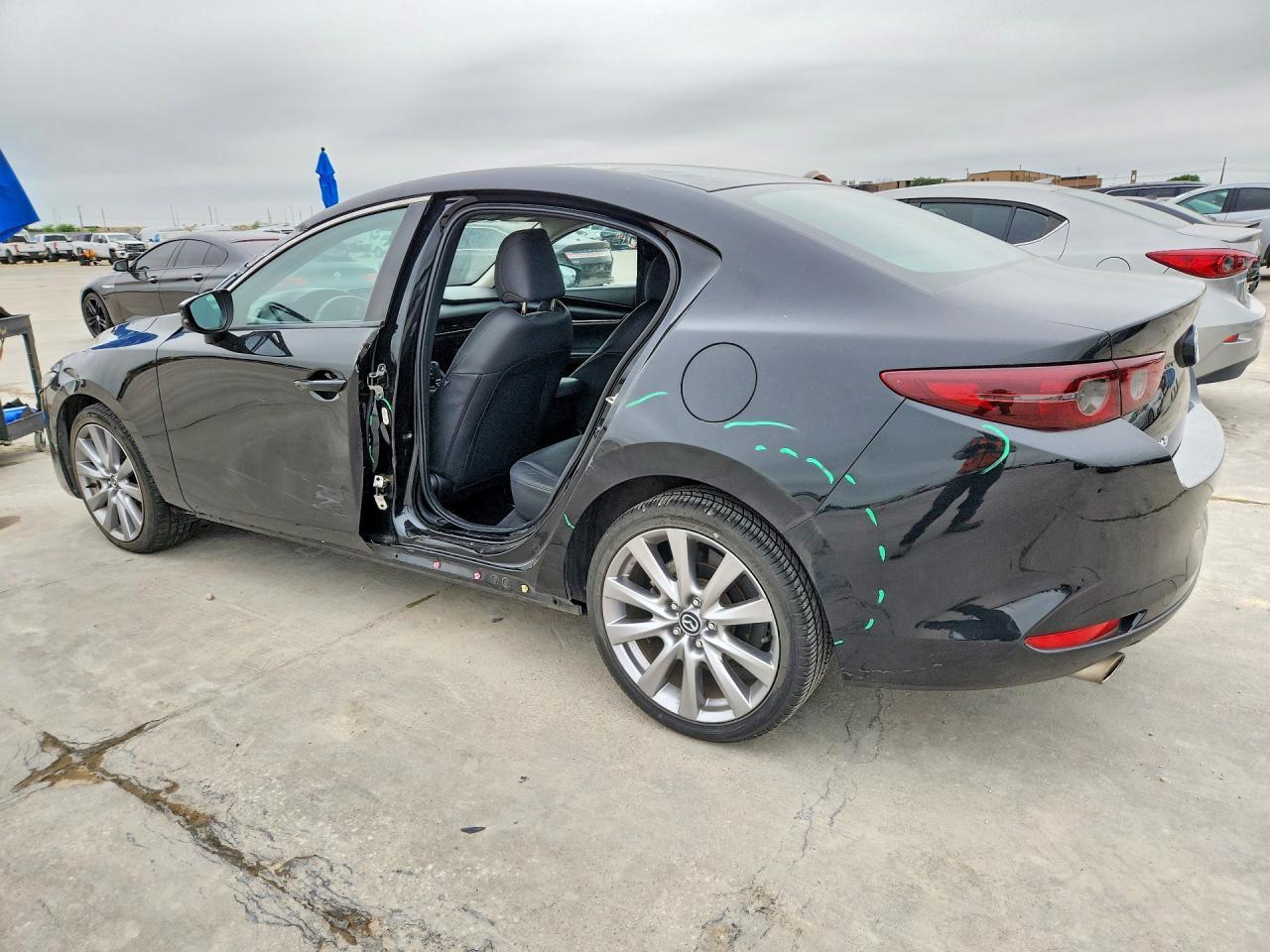 2021 MAZDA 3