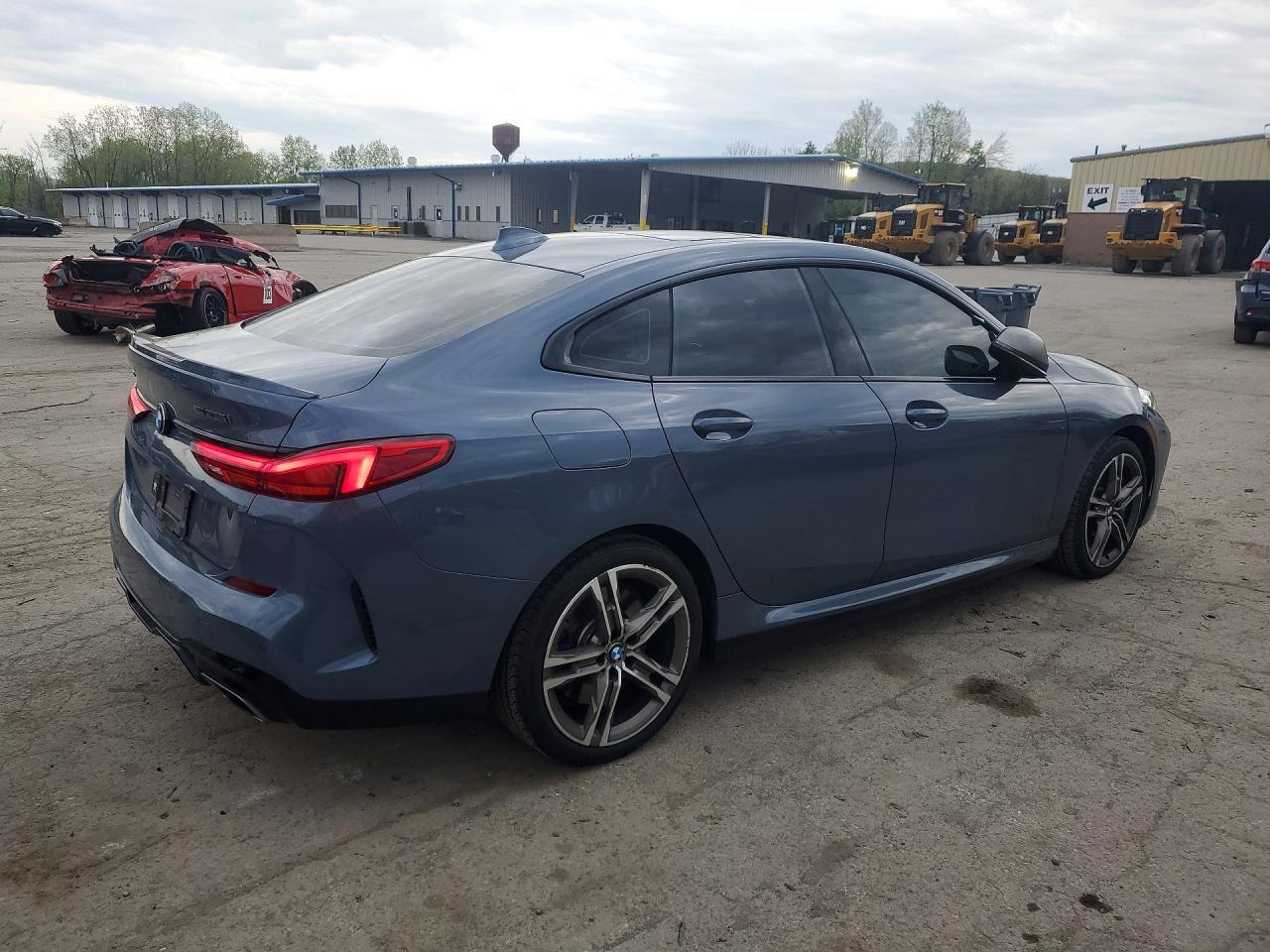 2024 BMW M235i