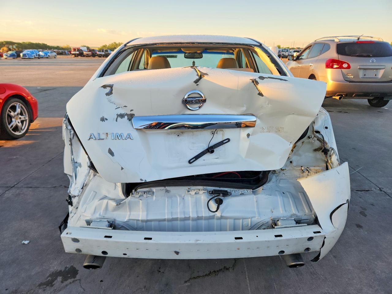 2010 NISSAN ALTIMA