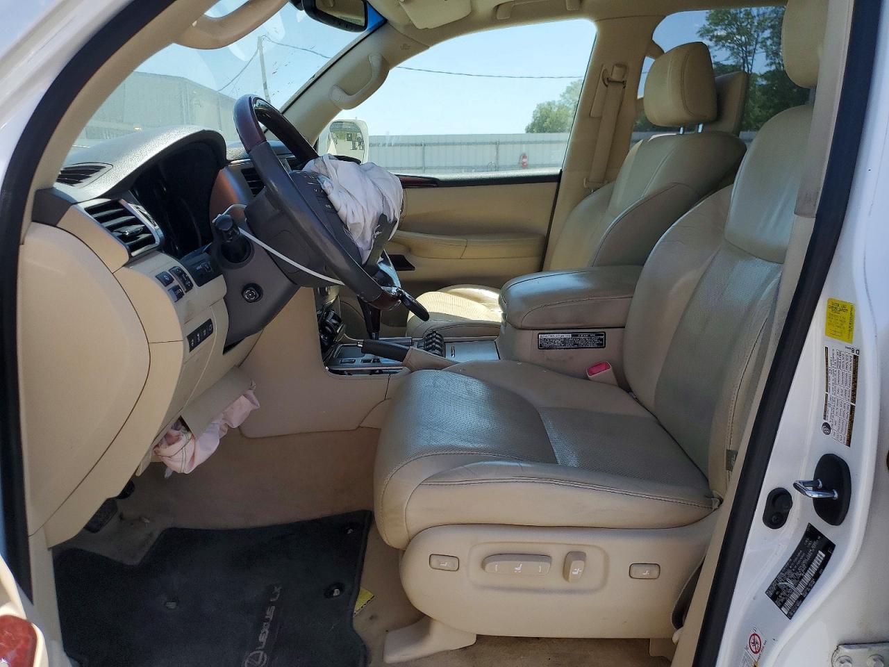 2015 LEXUS LX 570