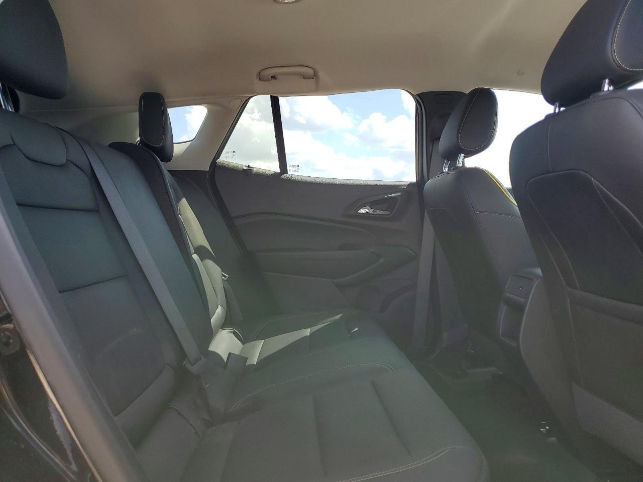 2025 CHEVROLET TRAX