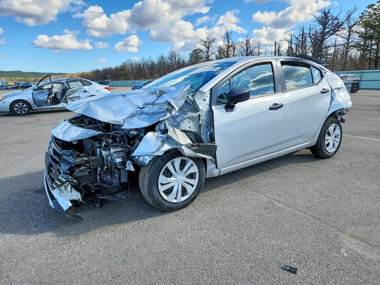 2024 NISSAN VERSA