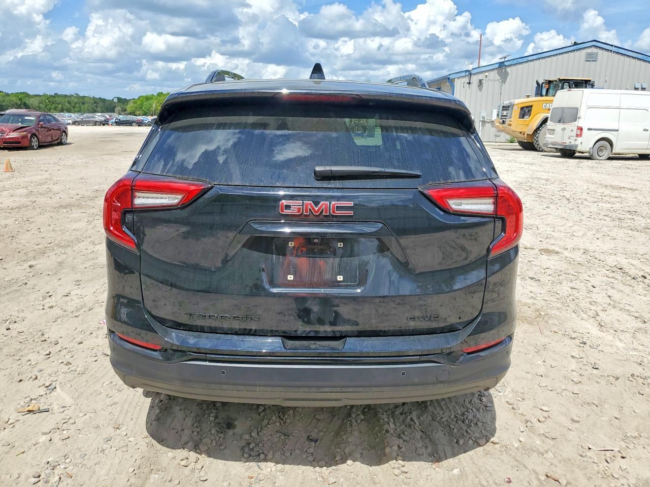 2024 GMC Terrain
