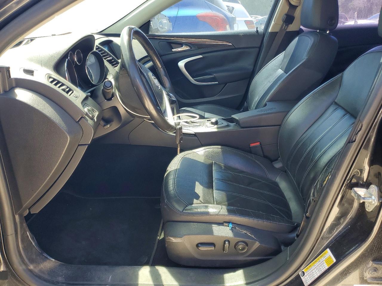 2011 BUICK Regal