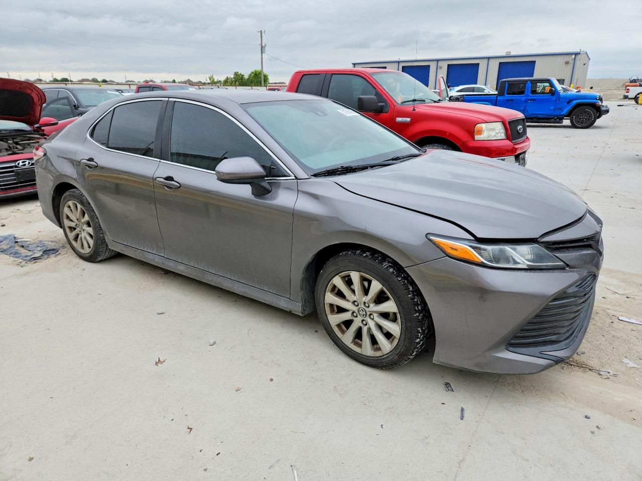 2020 TOYOTA CAMRY