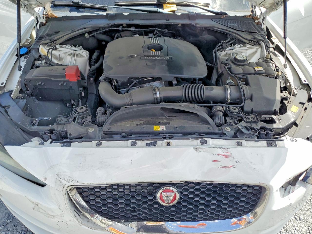 2017 JAGUAR XE