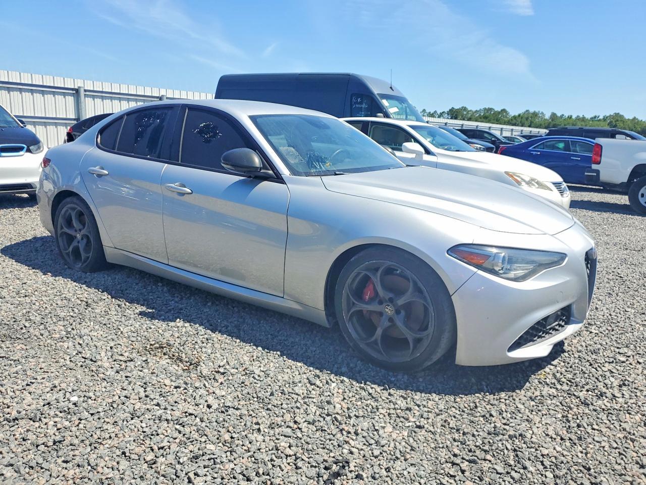 2019 ALFA ROMEO Giulia