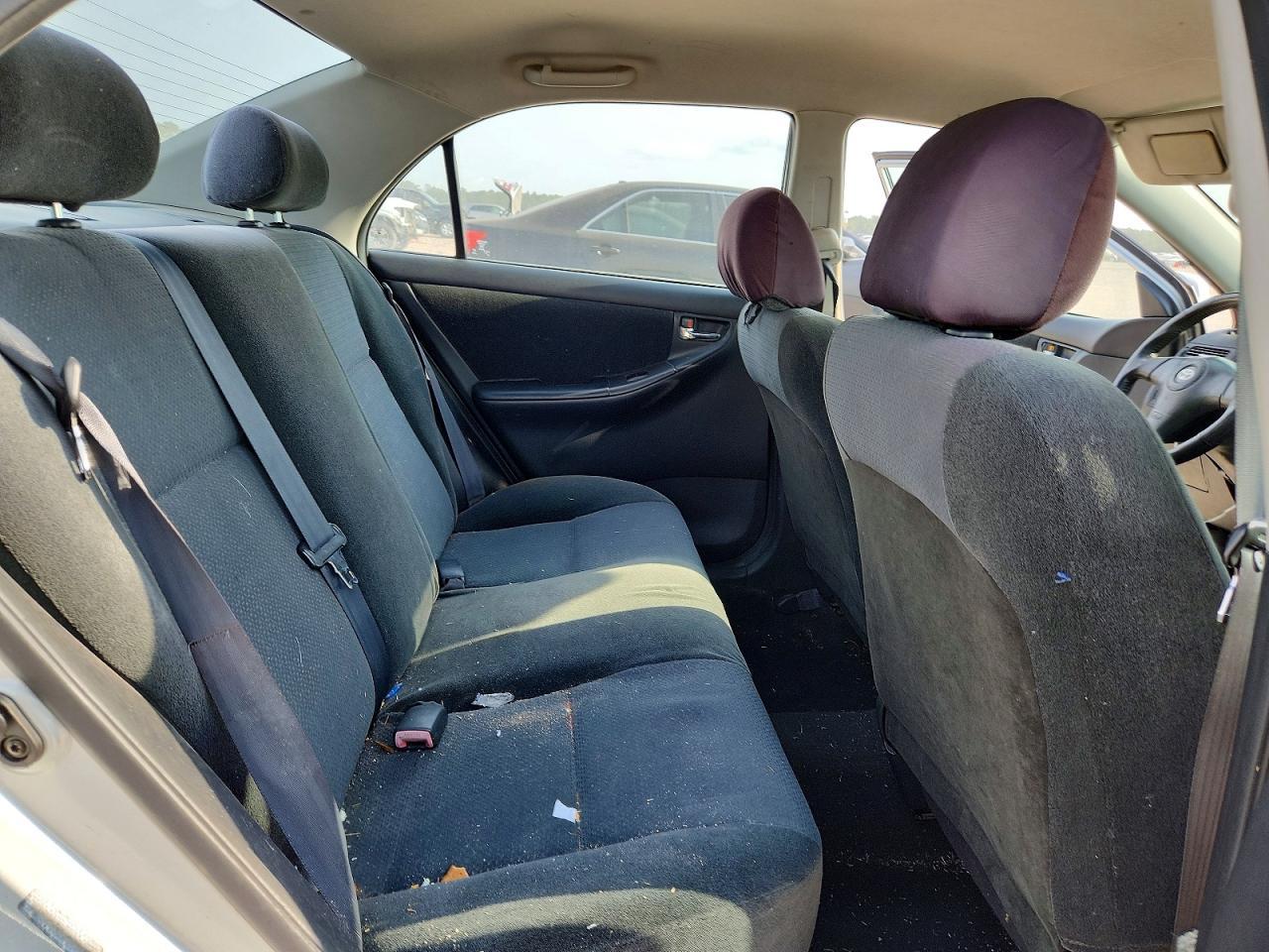 2004 TOYOTA COROLLA