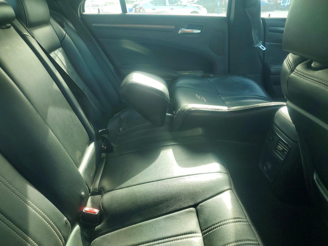 2013 CHRYSLER 300