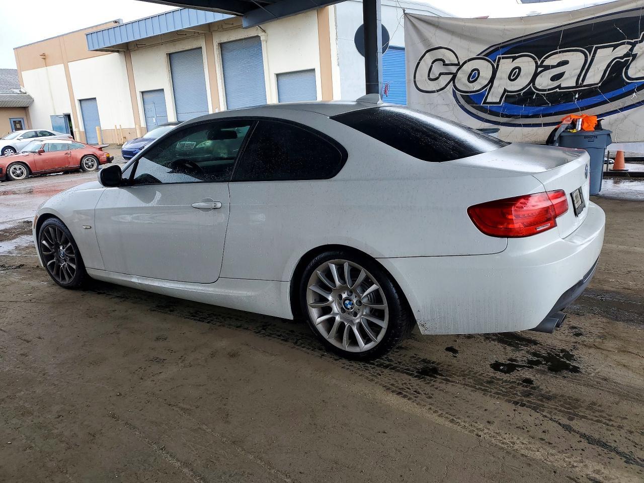 2011 BMW 3 SERIES