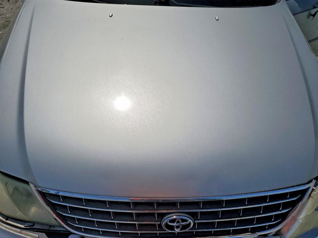 2004 TOYOTA Avalon