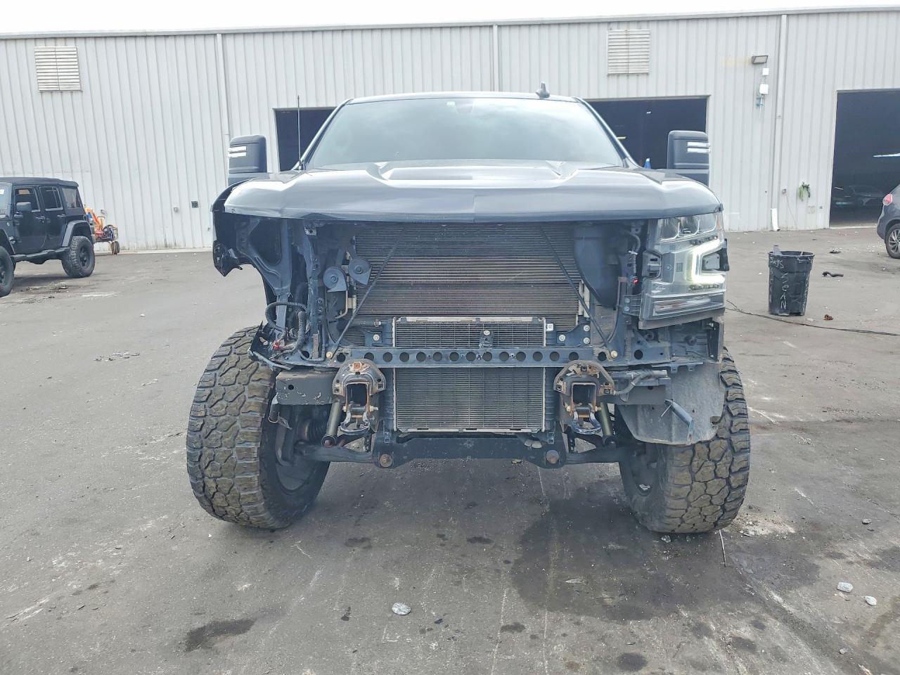 2021 CHEVROLET Silverado