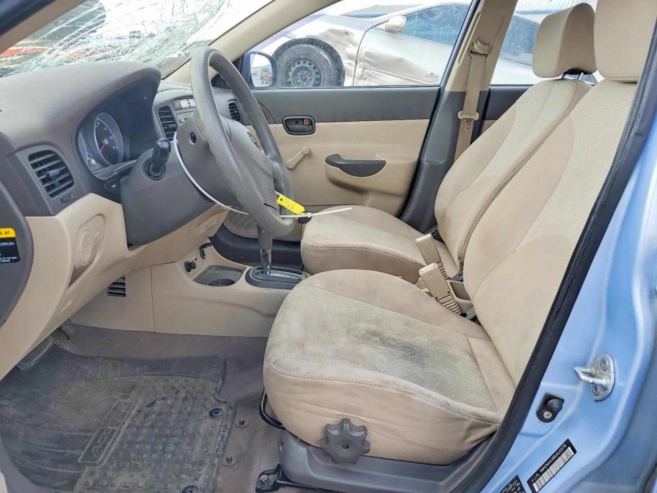 2011 HYUNDAI ACCENT