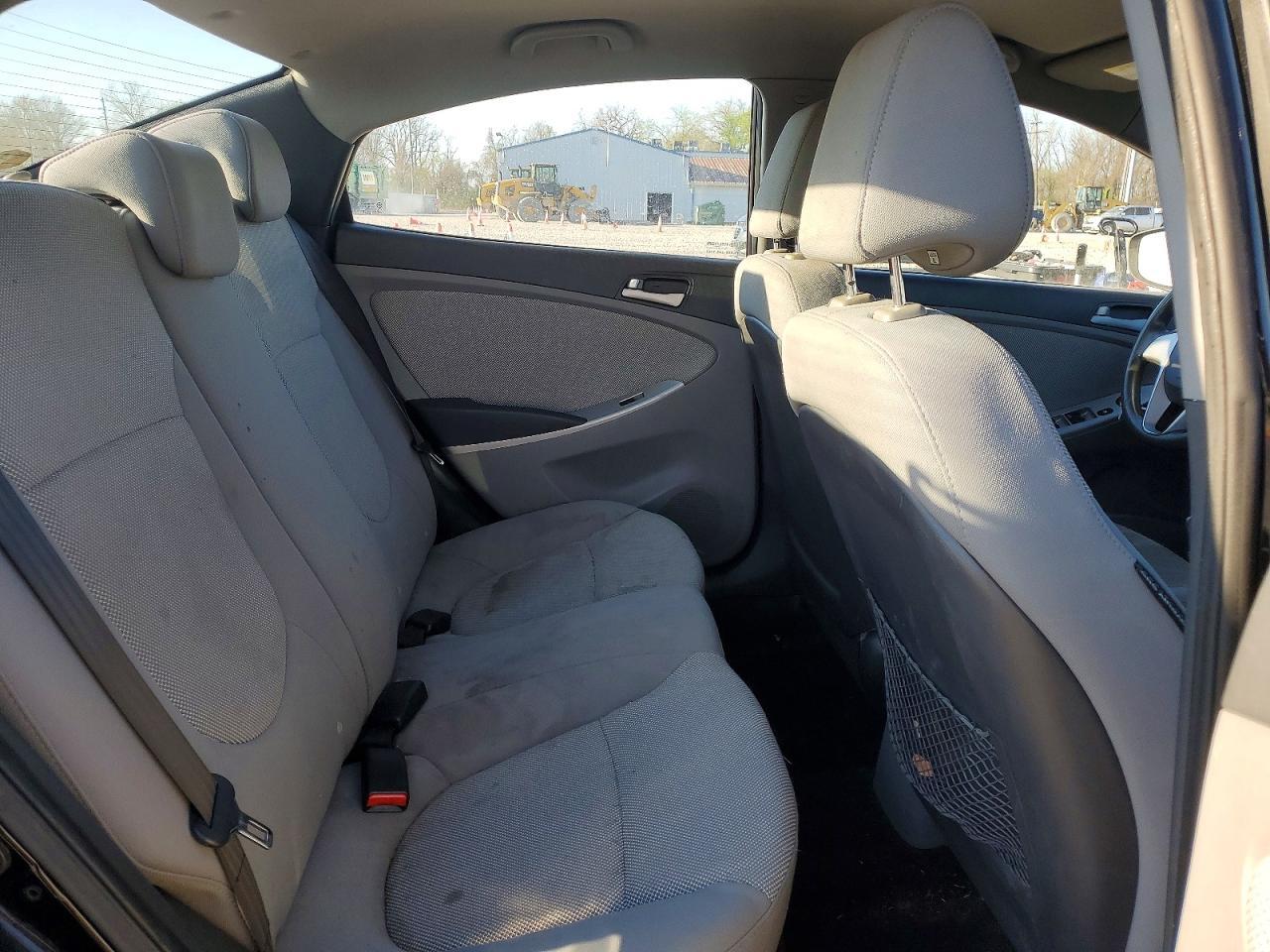2012 HYUNDAI ACCENT
