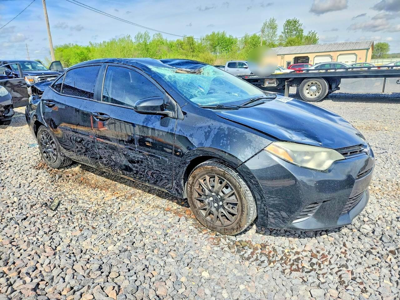 2015 TOYOTA COROLLA