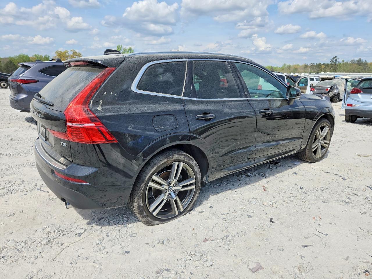 2019 VOLVO XC60