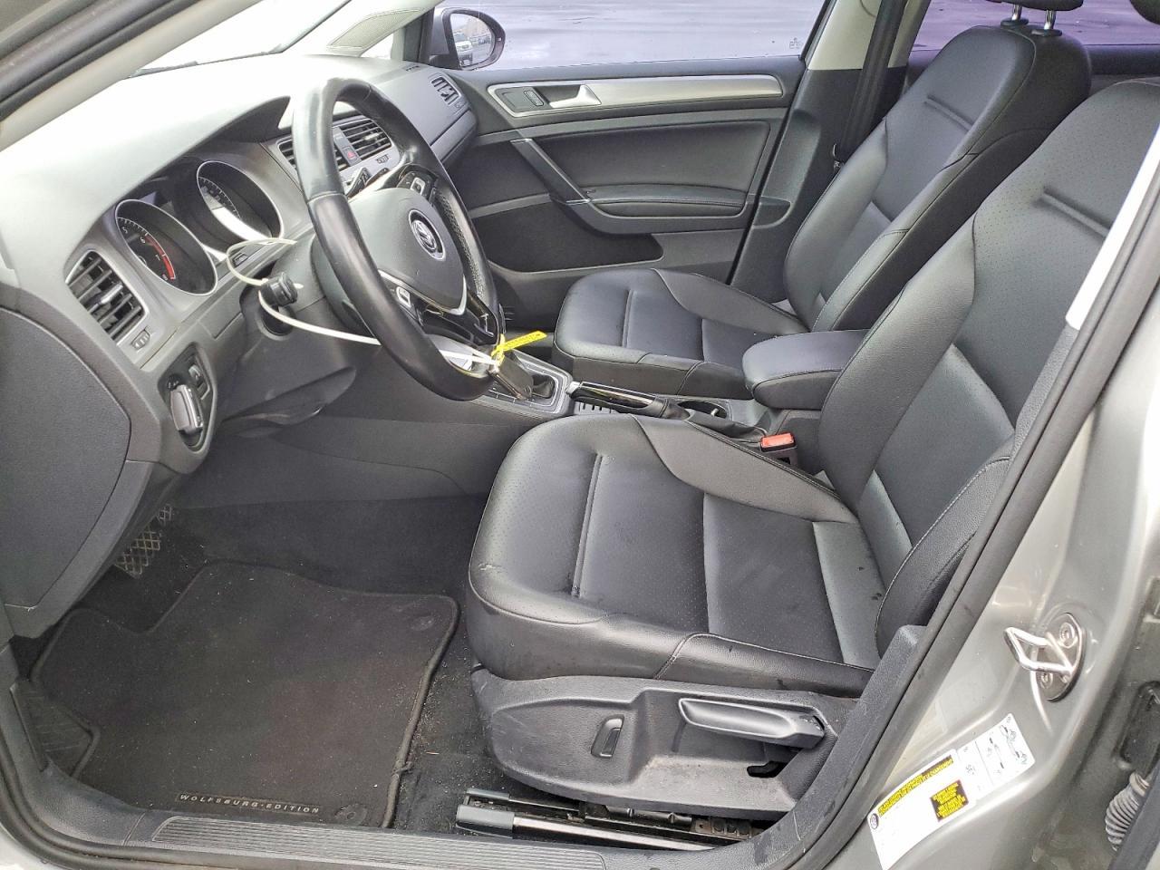 2017 VOLKSWAGEN GOLF