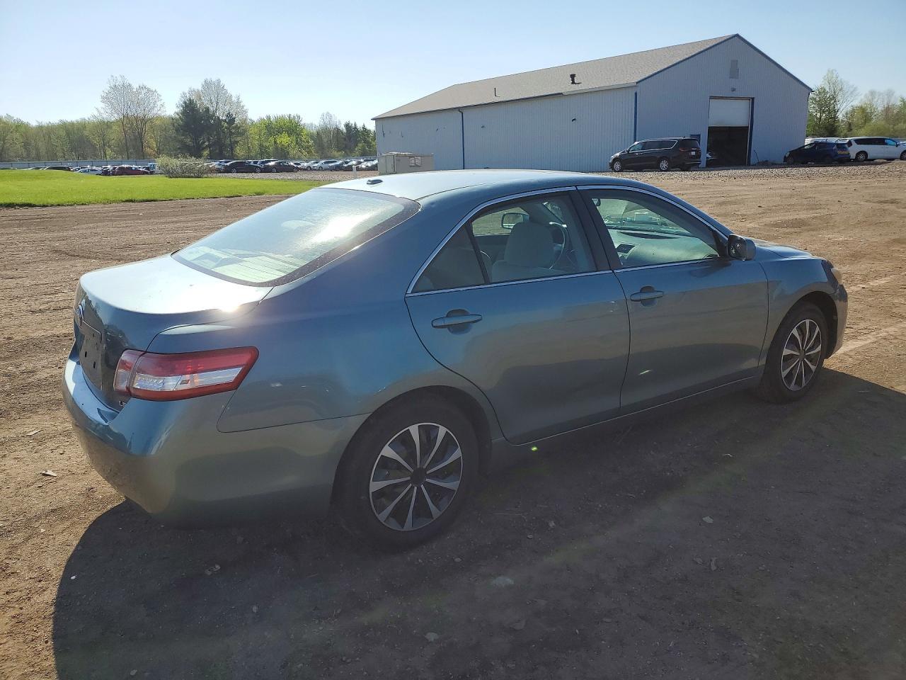2010 TOYOTA CAMRY