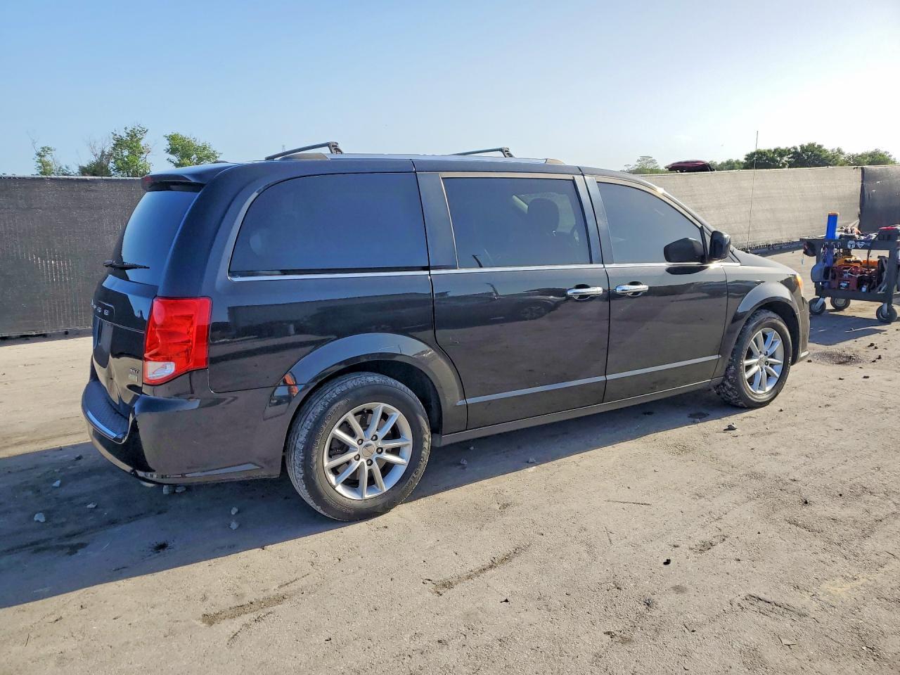 2018 DODGE GRAND CARAVAN