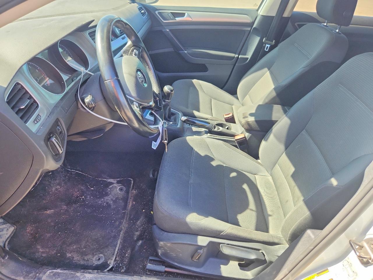 2017 VOLKSWAGEN GOLF