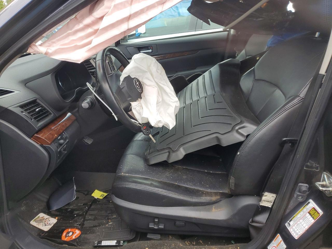 2013 SUBARU Legacy