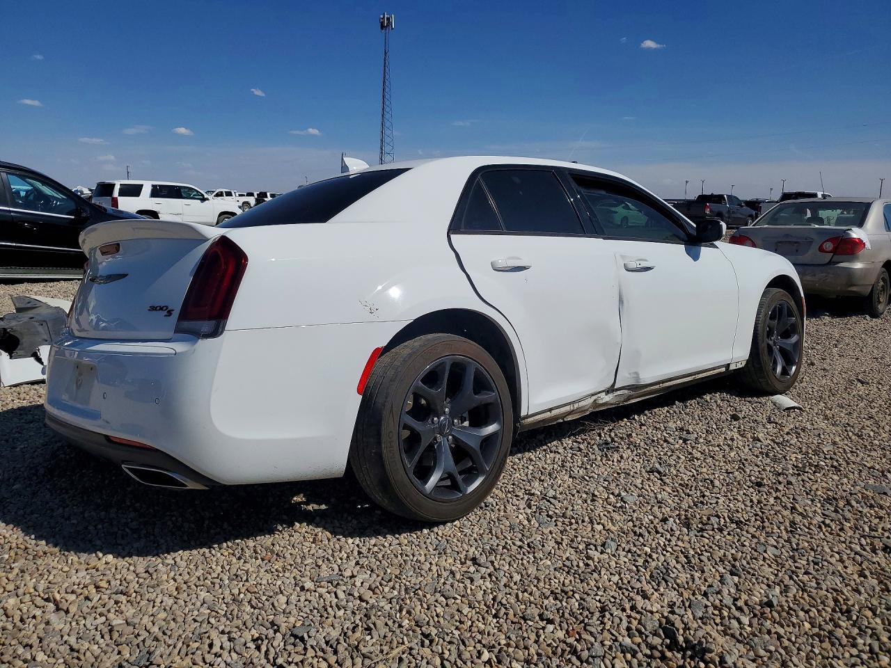 2023 CHRYSLER 300