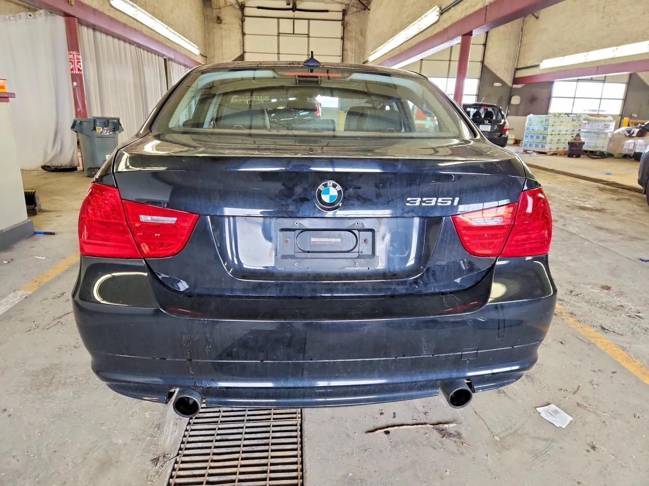 2011 BMW 3 SERIES