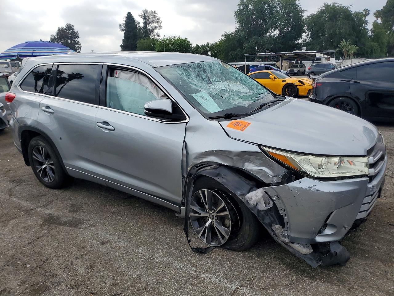 2018 TOYOTA HIGHLANDER