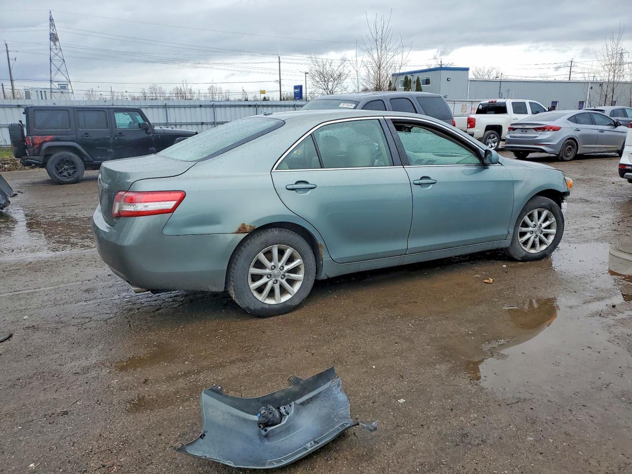 2010 TOYOTA CAMRY