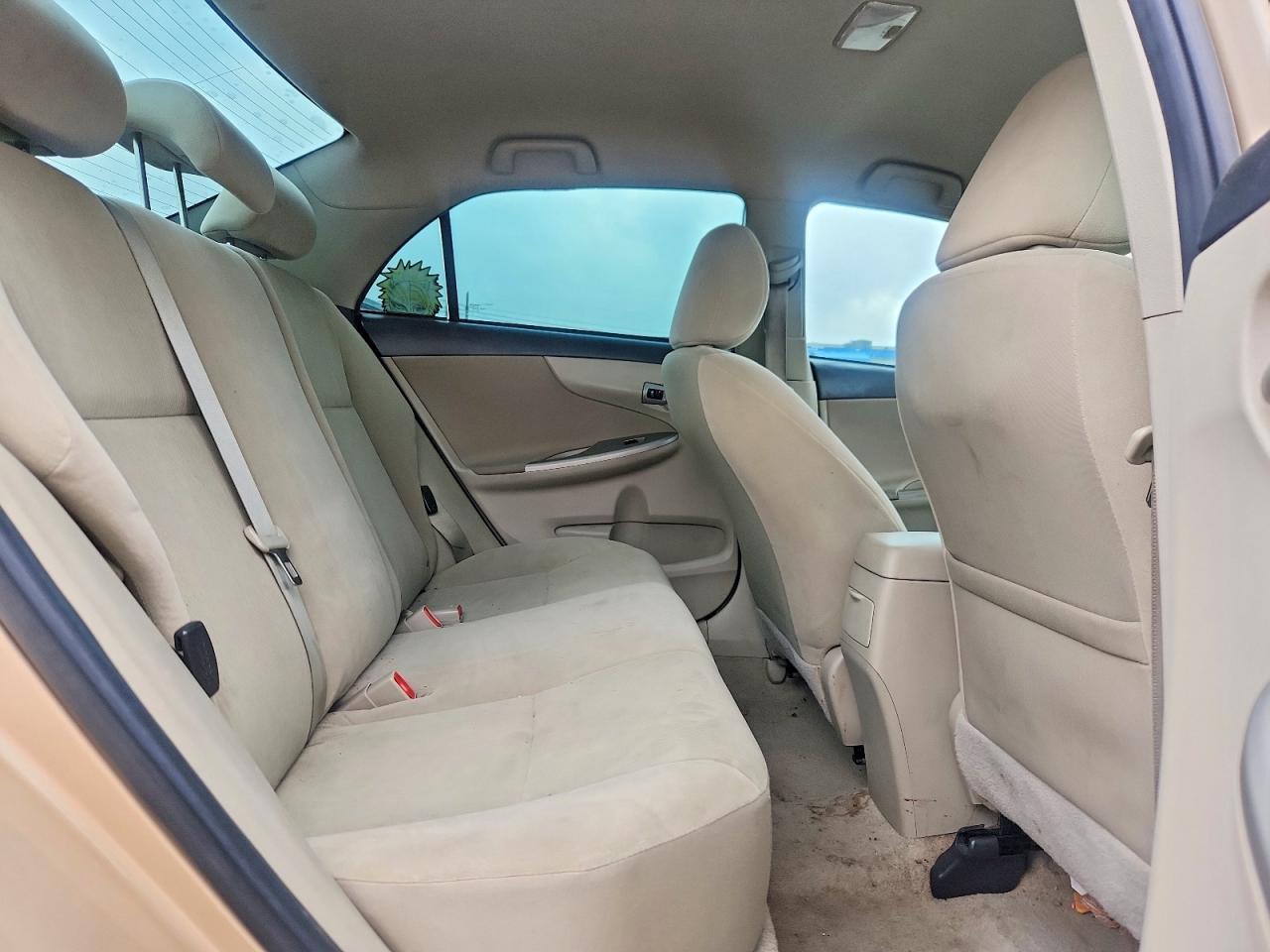 2012 TOYOTA COROLLA