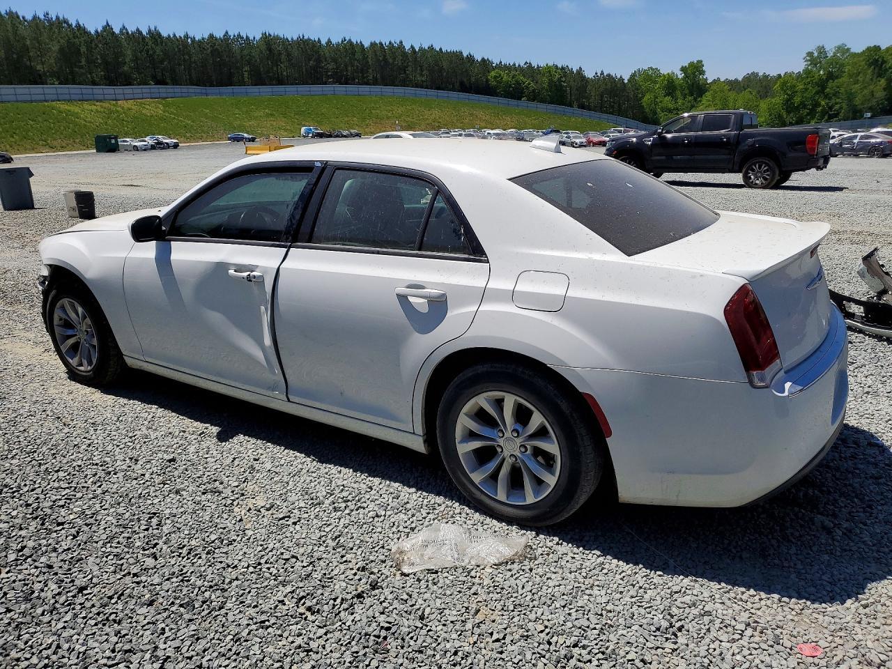 2016 CHRYSLER 300